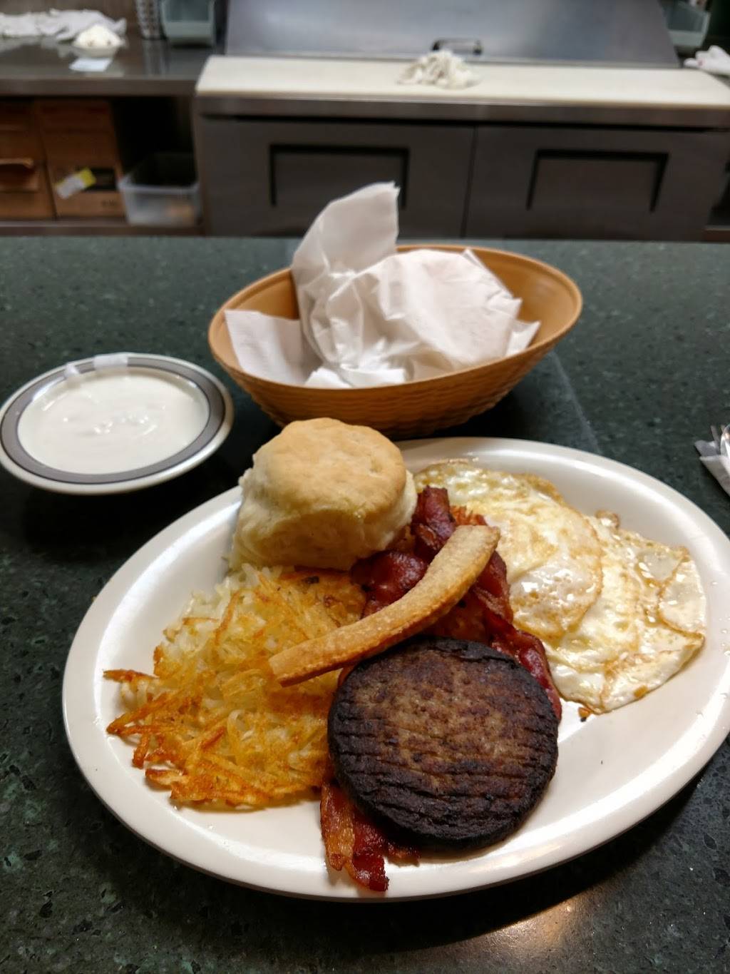 Mama Penns Restaurant | restaurant | 2802 N Main St, Anderson, SC 29621, USA | 8642261545 OR +1 864-226-1545