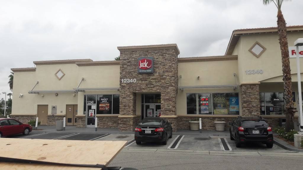 Jack in the Box | restaurant | 12340 Highland Ave Ste B, Etiwanda, CA 91739, USA | 9096469512 OR +1 909-646-9512
