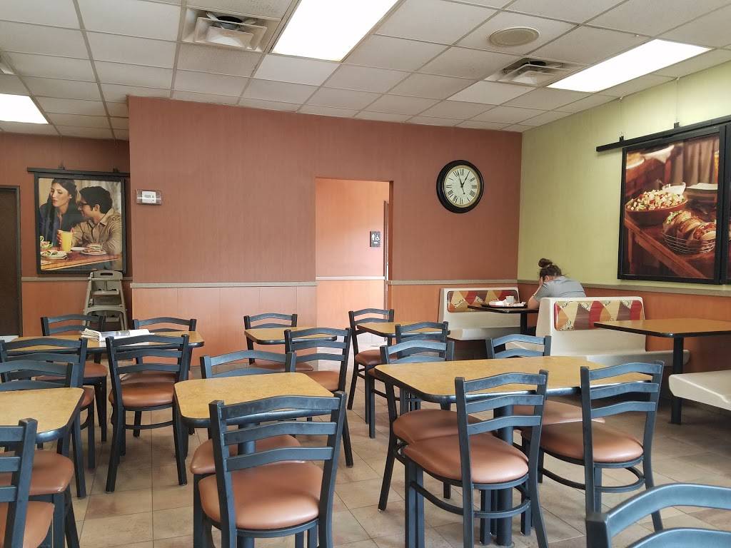 Burger King | restaurant | 4125 N Milwaukee Ave, Chicago, IL 60641, USA | 7737770626 OR +1 773-777-0626