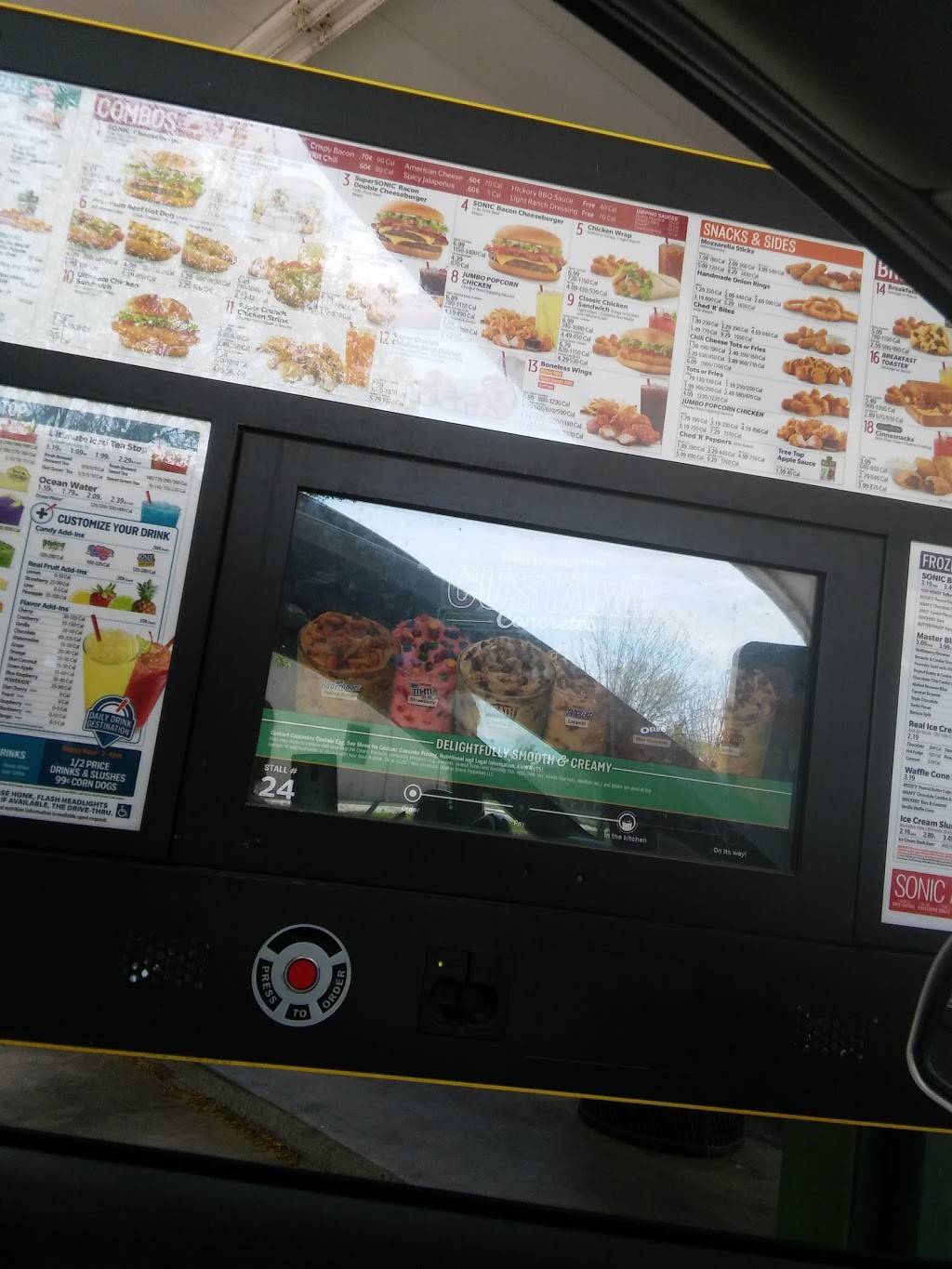 Sonic Drive-In | restaurant | 12312 Blue Ridge Blvd, Grandview, MO 64030, USA | 8167611054 OR +1 816-761-1054