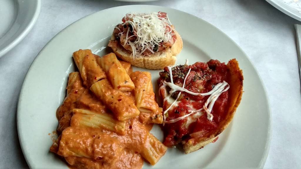 Pizanos Pizza & Pasta | restaurant | 2106 S Indiana Ave, Chicago, IL 60616, USA | 3128420777 OR +1 312-842-0777