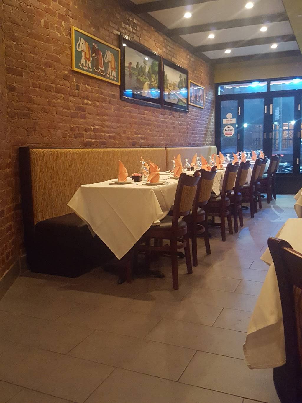 Sapphire | restaurant | 435 Dekalb Ave, Brooklyn, NY 11205, USA | 7186845777 OR +1 718-684-5777