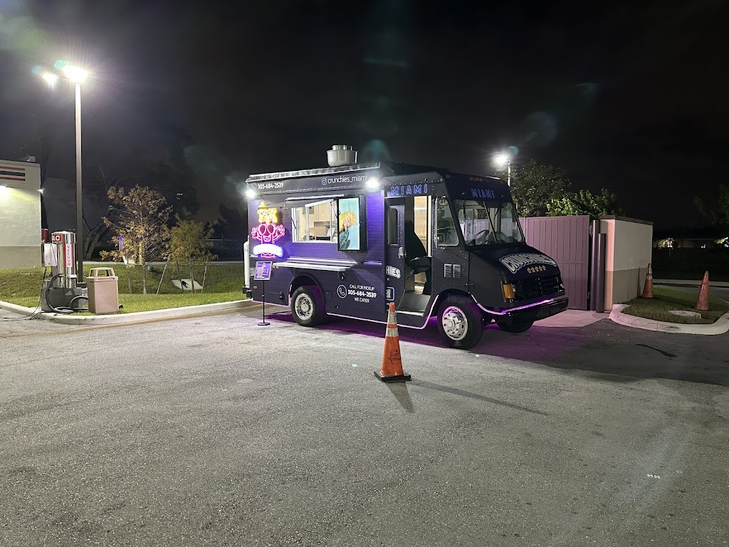 Crunchies | meal takeaway | 11400 N Kendall Dr, Miami, FL 33176, USA | 3056842539 OR +1 305-684-2539