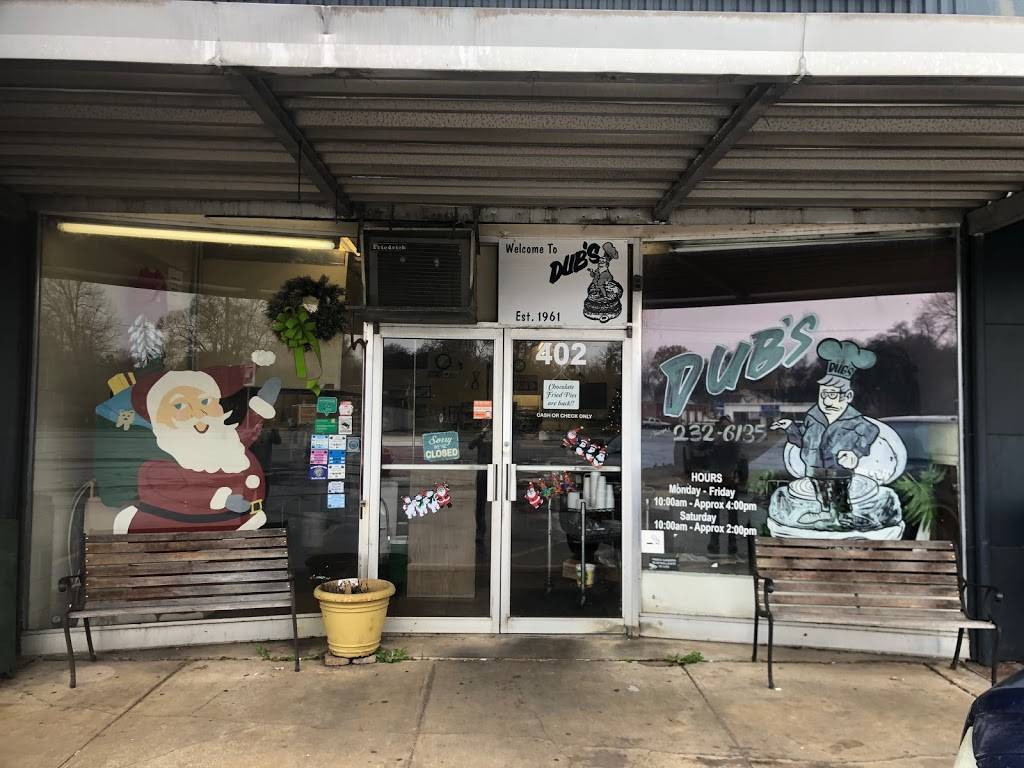 Dubs Burgers | restaurant | 400 S Jefferson St Suite 402, Athens, AL 35611, USA | 2562326135 OR +1 256-232-6135