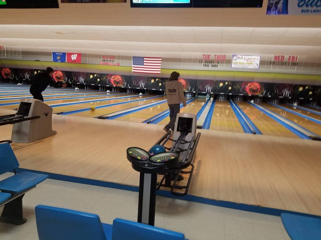 Ledgeview Lanes Inc | restaurant | 170 Prairie Rd, Fond du Lac, WI 54935, USA | 9209231233 OR +1 920-923-1233