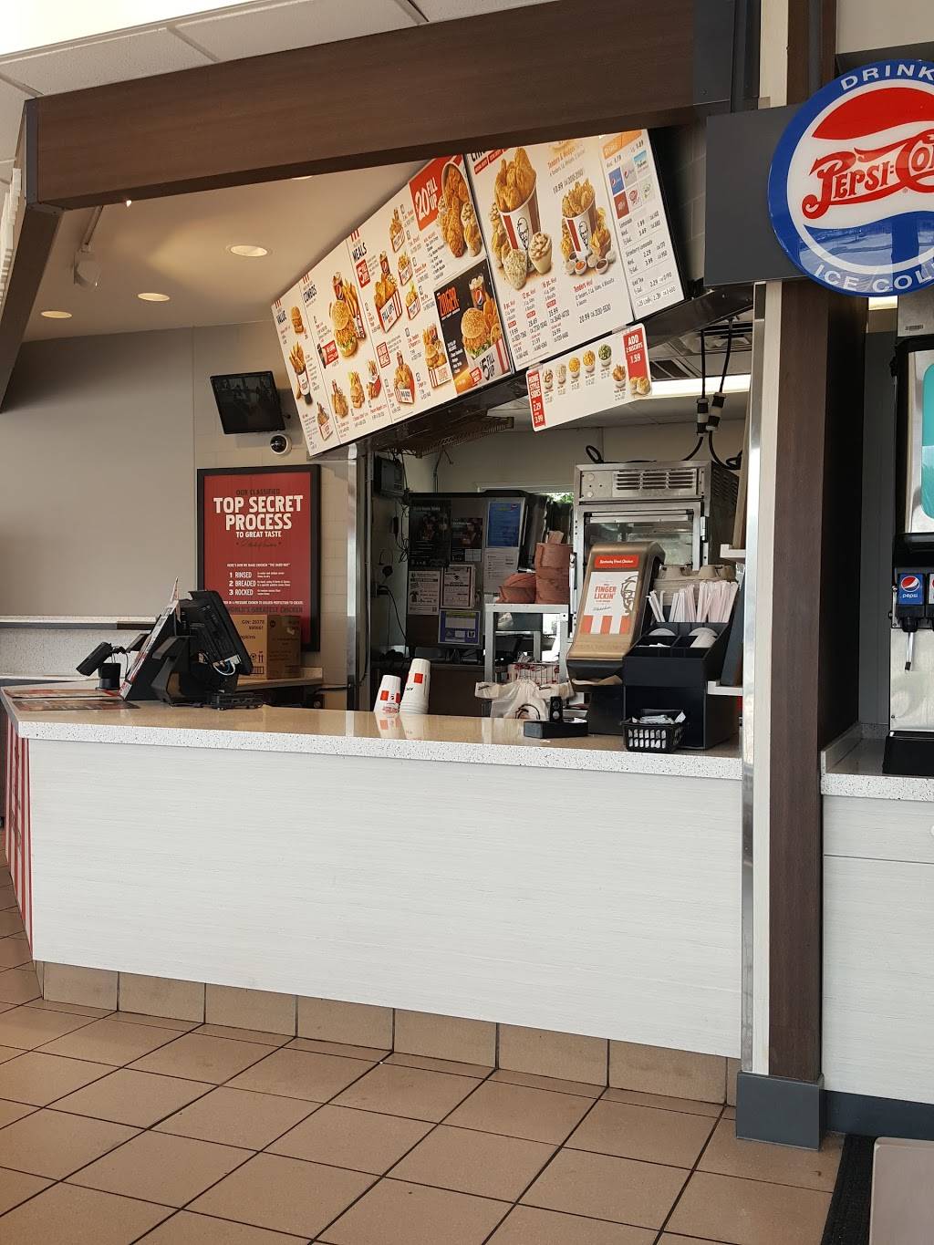 KFC | restaurant | 4435 Cypress Creek Pkwy #Q, Houston, TX 77068, USA | 2815837424 OR +1 281-583-7424