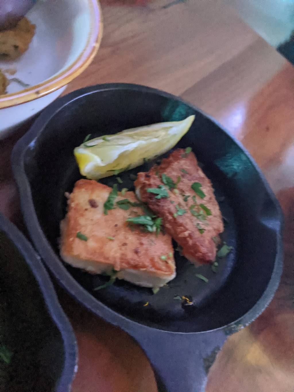 Semeli Taverna | restaurant | 2204 14th St NW, Washington, DC 20009, USA | 2025182222 OR +1 202-518-2222