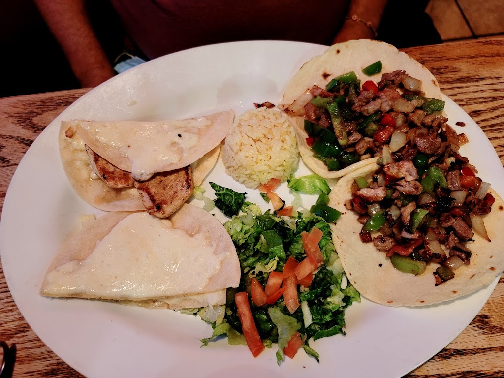 La Parrilla Suiza | restaurant | 5602 E Speedway Blvd, Tucson, AZ 85711, USA | 5207474838 OR +1 520-747-4838