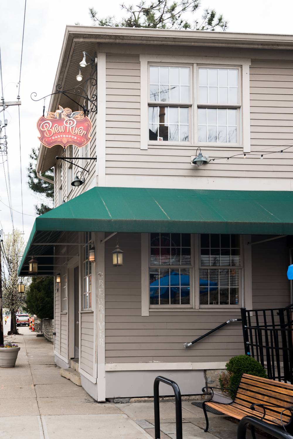 BrewRiver Creole Kitchen | restaurant | 4632 Eastern Ave, Cincinnati, OH 45226, USA | 5138612484 OR +1 513-861-2484