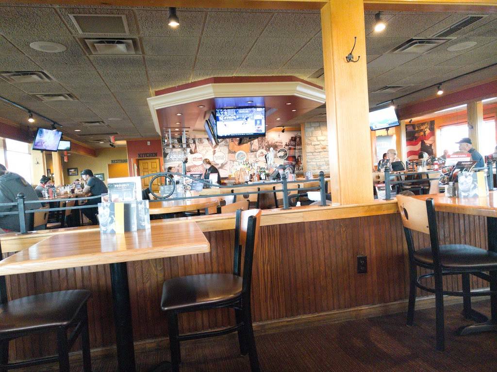 Applebees Grill + Bar | restaurant | 3024 Milton Ave, Janesville, WI 53545, USA | 6087563559 OR +1 608-756-3559