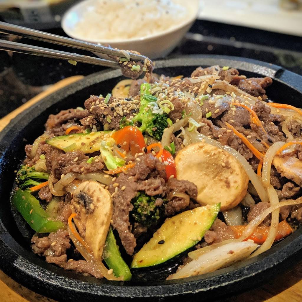 Haru | restaurant | 10 East Wilmot St, Richmond Hill, ON L4B 1G9, Canada | 2895972136 OR +1 289-597-2136