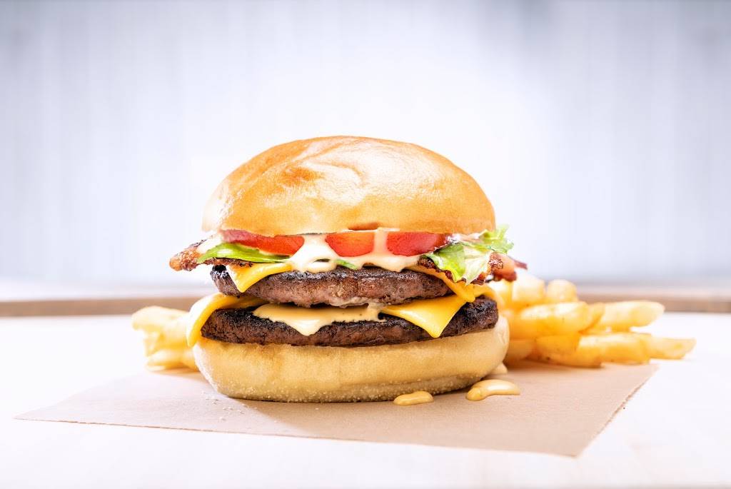 WOW American Eats | restaurant | 753 Sunrise Hwy, West Babylon, NY 11704, USA | 6314828905 OR +1 631-482-8905