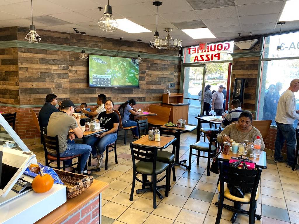 Mayas Gourmet Pizza | restaurant | 660 E San Ysidro Blvd suite # c, San Ysidro, CA 92173, USA | 6198165999 OR +1 619-816-5999