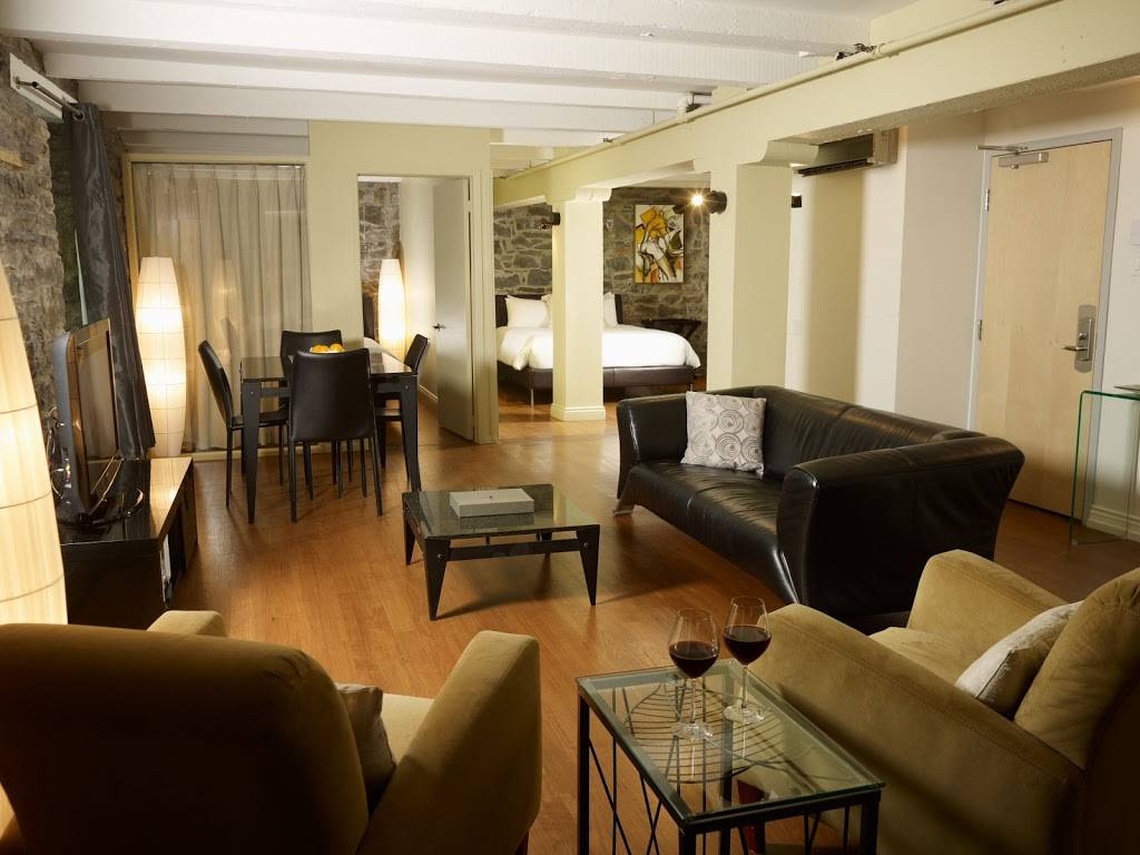 Hôtel Le Priori | restaurant | 15 Rue du Sault-au-Matelot, Québec, QC G1K 3Y7, Canada | 4186923992 OR +1 418-692-3992