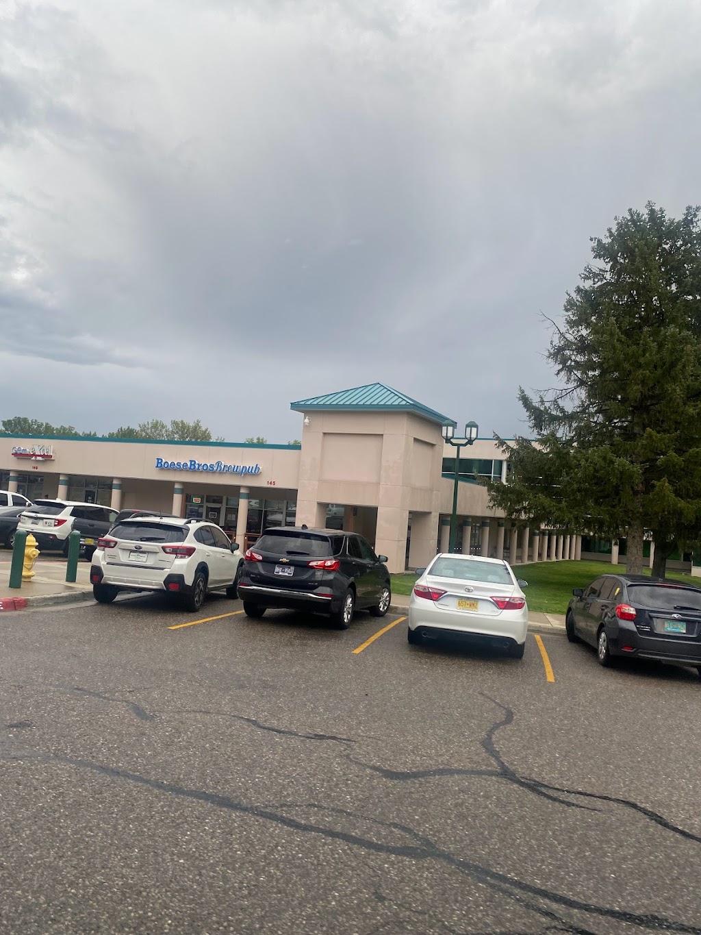 Boese Bros Brewpub - Los Alamos | restaurant | 145 Central Park Square, Los Alamos, NM 87544, USA | 5055008325 OR +1 505-500-8325