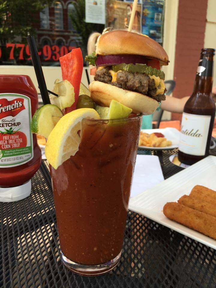 Safe House Bar & Grill | restaurant | 101 S Court St, Crown Point, IN 46307, USA | 2197799307 OR +1 219-779-9307