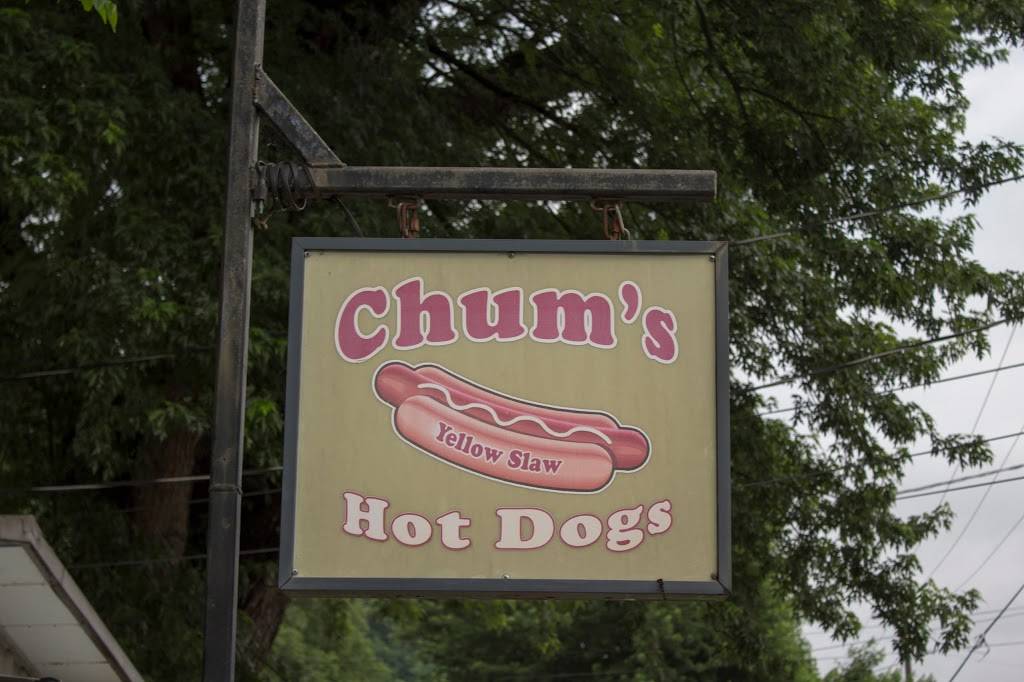 Chums Hotdogs | restaurant | 8315 Maccorkle Ave, Charleston, WV 25315, USA | 3049492486 OR +1 304-949-2486