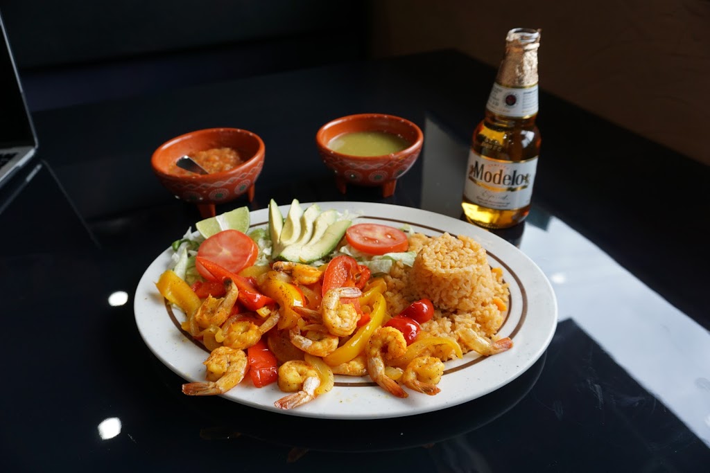 La Birrieria Restaurant | restaurant | 4743 W Grand Ave, Chicago, IL 60639, USA | 7739042016 OR +1 773-904-2016