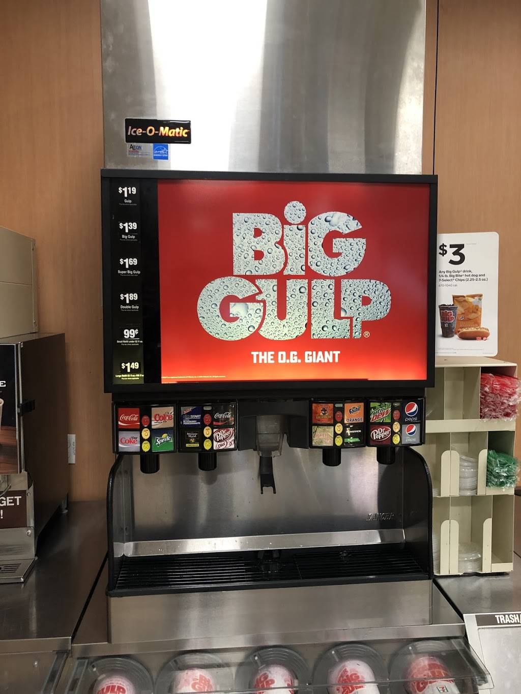 7-Eleven | bakery | 12417 Cape Cod Ct, Lake Ridge, VA 22192, USA | 7036706984 OR +1 703-670-6984