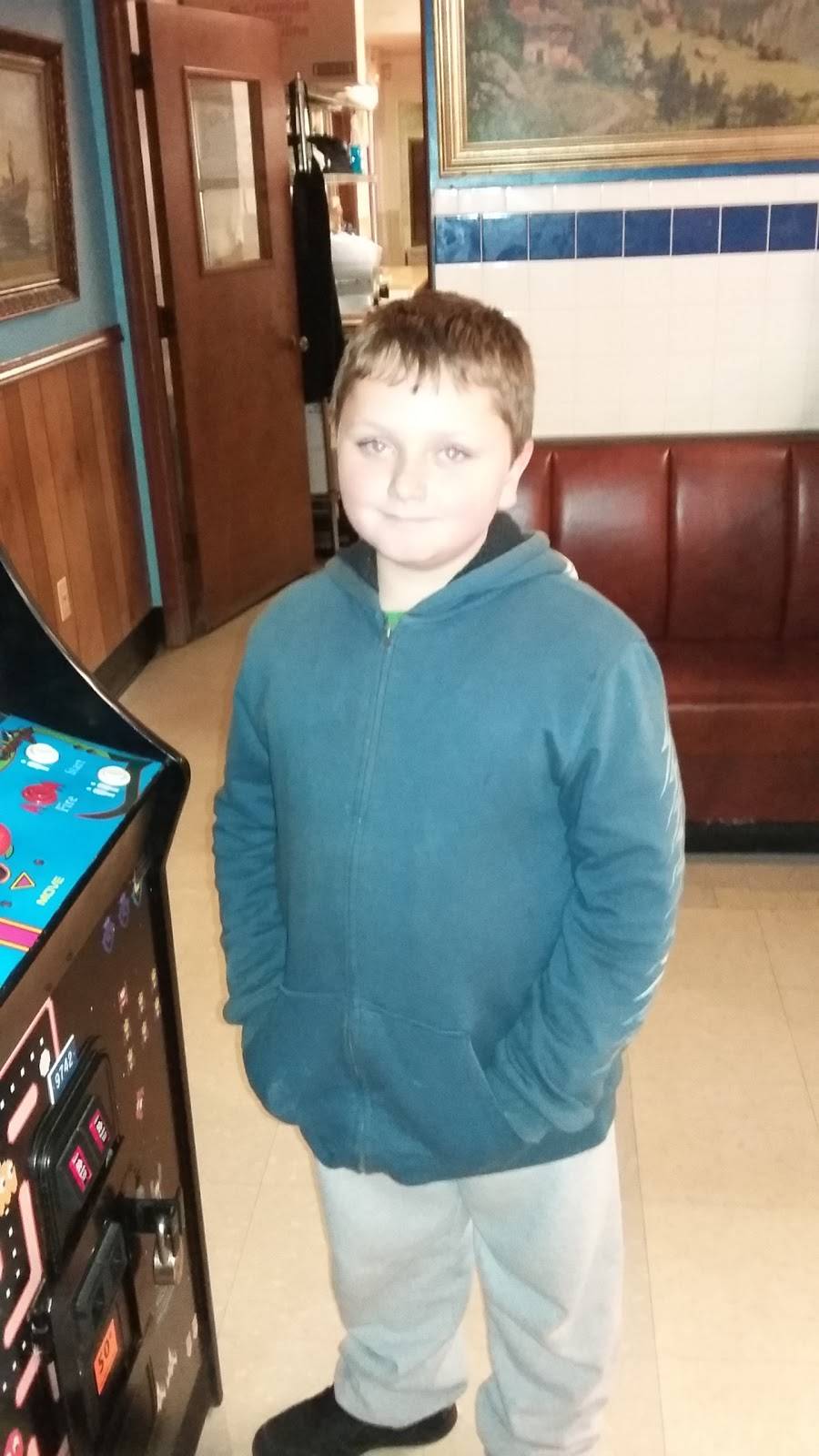 Athens Pizzeria | meal delivery | 8801 Denison Ave, Cleveland, OH 44102, USA | 2169616176 OR +1 216-961-6176