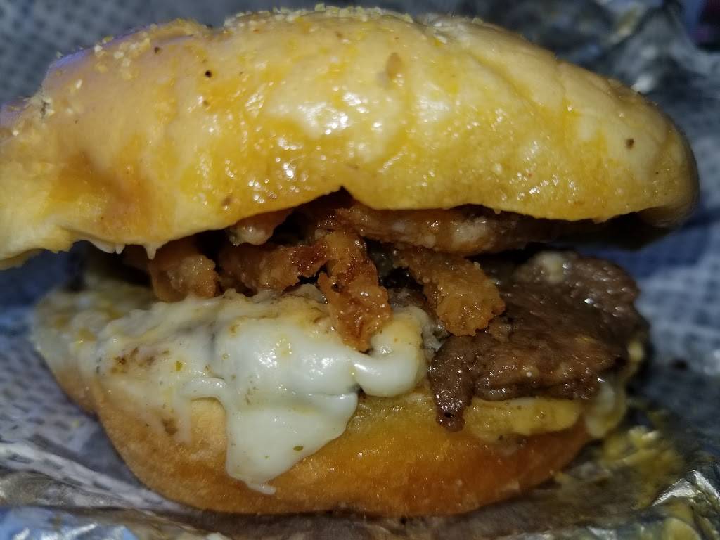 Checkers | restaurant | 439 N Bolingbrook Dr, Bolingbrook, IL 60440, USA | 6302261223 OR +1 630-226-1223