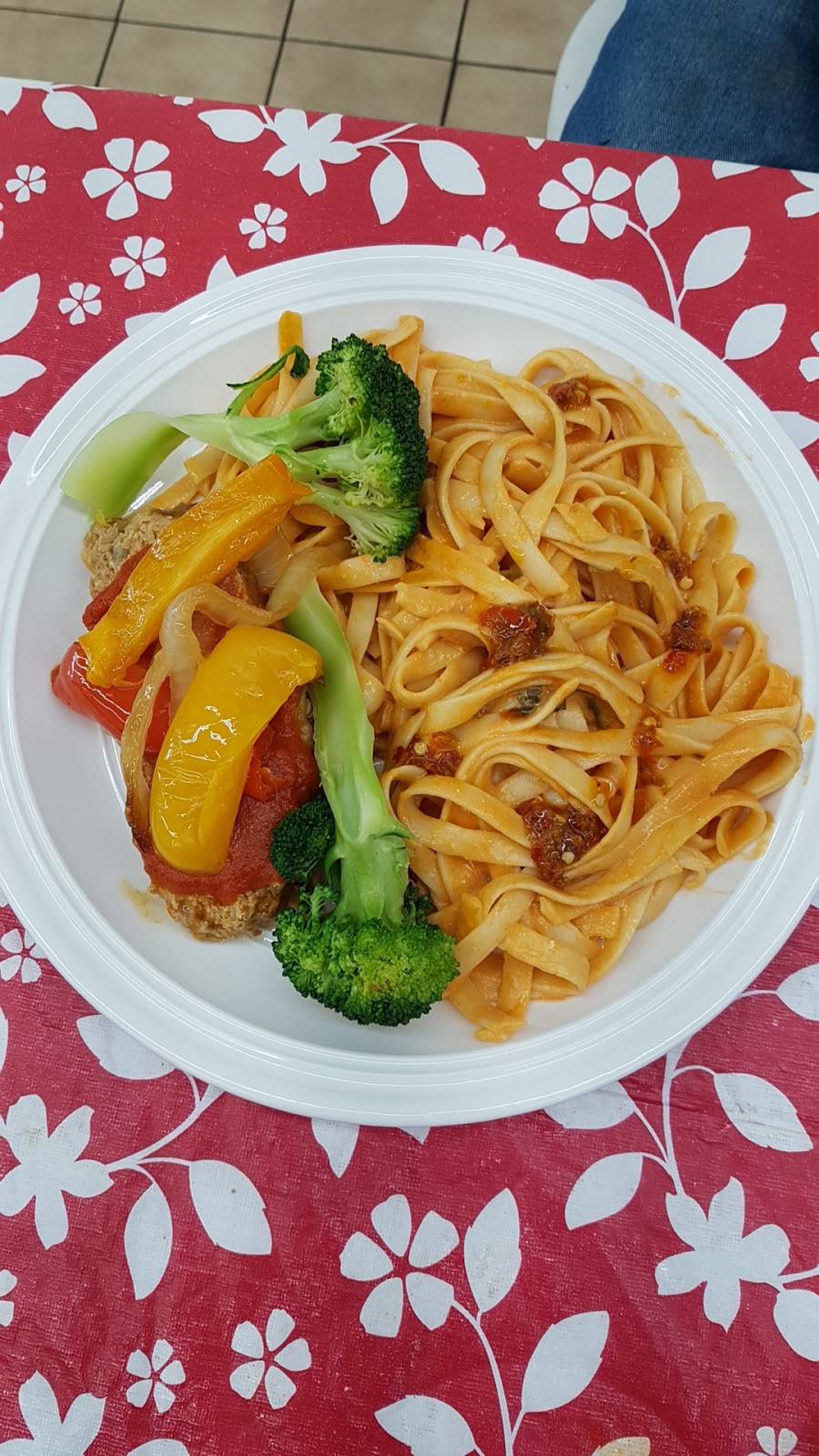 Cosimos Cheese And Deli Ltd | restaurant | 1051 Dundas St W, Mississauga, ON L5C 1C3, Canada | 9052764725 OR +1 905-276-4725