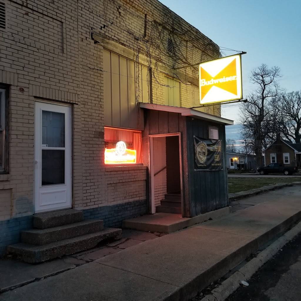 Bettys Rite Bank Bar and Grill | restaurant | 312 Main St, St David, IL 61563, USA | 3096681805 OR +1 309-668-1805