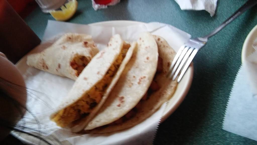 Mi Pueblito Mexican Restaurant | restaurant | 2303 Quintana Rd, San Antonio, TX 78211, USA | 2102365422 OR +1 210-236-5422