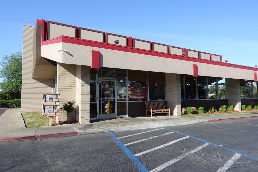 Dennys | restaurant | 1360 Holiday Ln, Fairfield, CA 94534, USA | 7074226511 OR +1 707-422-6511