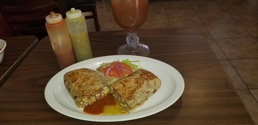 Tacos y mariscos el tacon tento | restaurant | 3514 E McDowell Rd, Phoenix, AZ 85008, USA | 6022253849 OR +1 602-225-3849