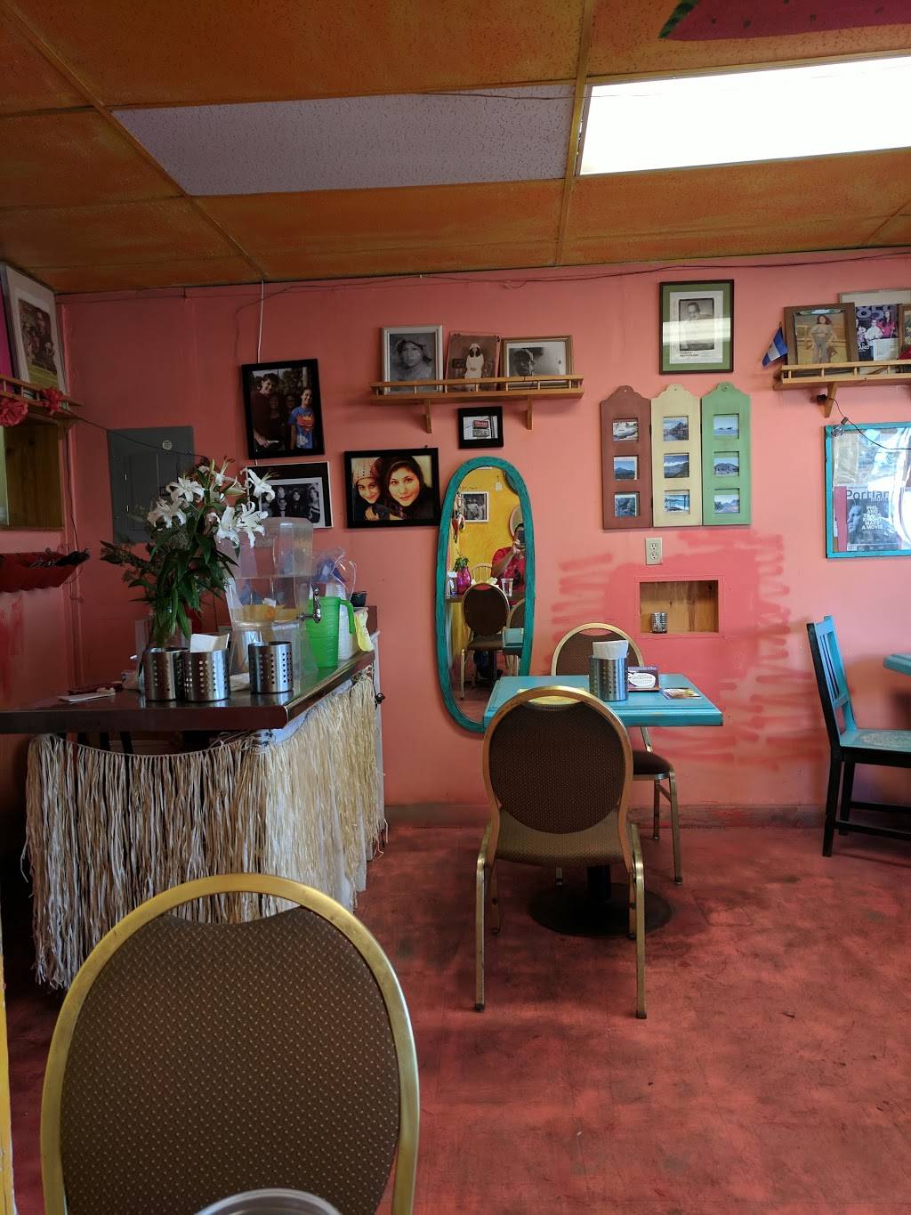 Glorias Secret Cafe | restaurant | 12500 SW Broadway St, Beaverton, OR 97005, USA | 5032682124 OR +1 503-268-2124