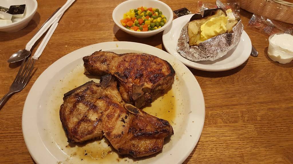 Pontiac Family Kitchen | restaurant | 904 W Custer Ave, Pontiac, IL 61764, USA | 8158443155 OR +1 815-844-3155