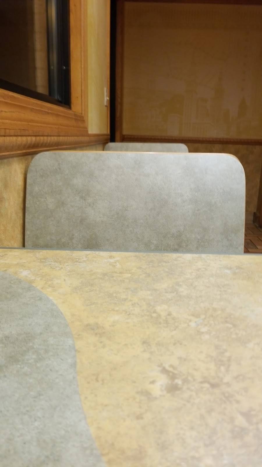 Subway Restaurants | restaurant | 109 McKinsey Dr, Maquoketa, IA 52060, USA | 5636522490 OR +1 563-652-2490