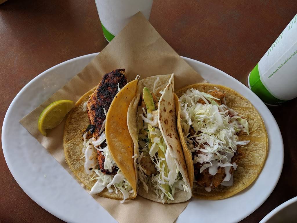 Rubios | restaurant | 39445 10th St W, Palmdale, CA 93551, USA | 6612259564 OR +1 661-225-9564