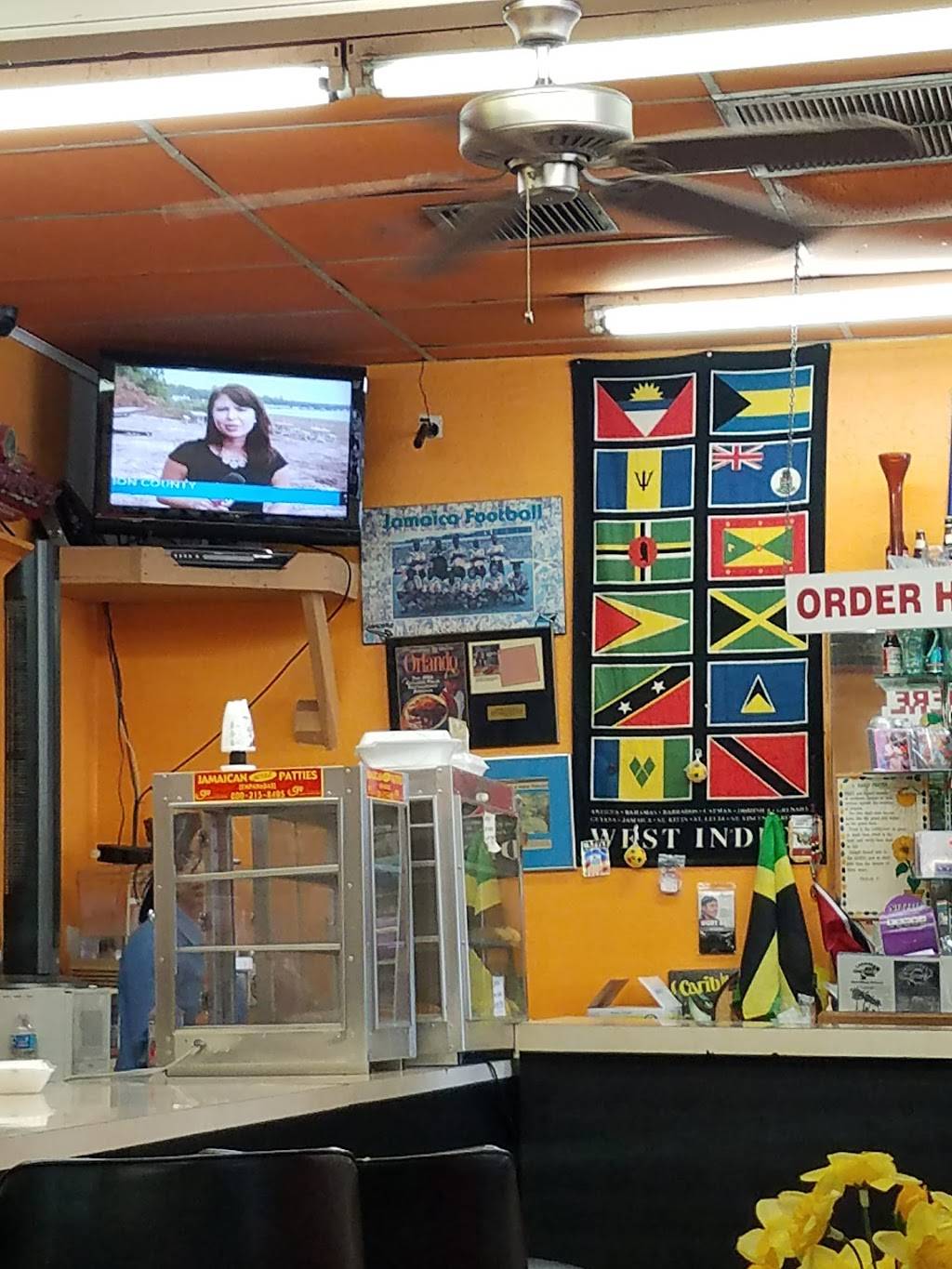 Caribbean One Stop | restaurant | 2117 W Colonial Dr, Orlando, FL 32804, USA | 4074237552 OR +1 407-423-7552