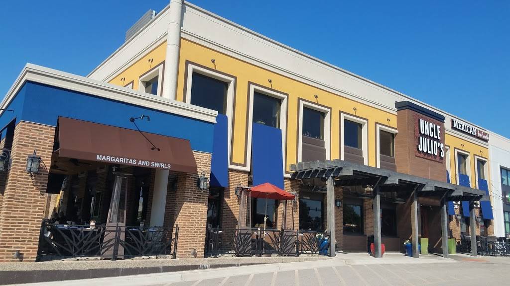 Uncle Julios Mexican From Scratch | restaurant | Hawthorn Center, 850 N Milwaukee Ave, Vernon Hills, IL 60061, USA | 2245130300 OR +1 224-513-0300