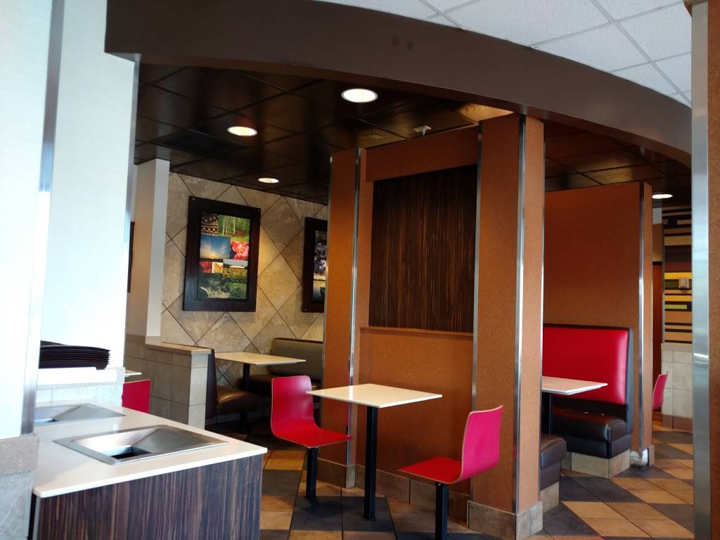 McDonalds | cafe | 2440 8th Ave, Greeley, CO 80631, USA | 9703526786 OR +1 970-352-6786