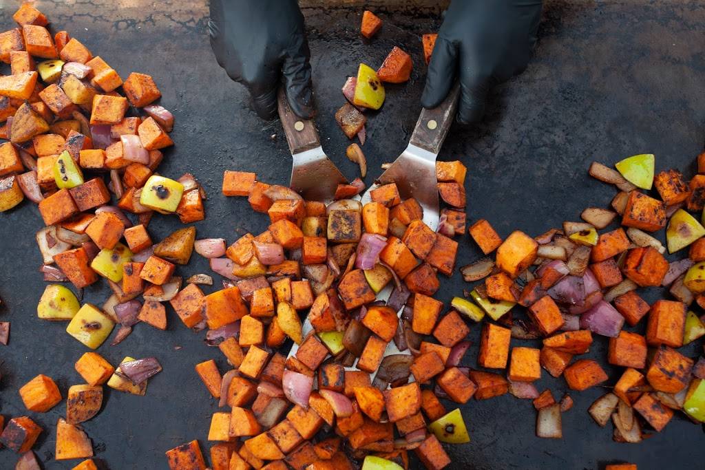 Artisan Hospitality | restaurant | 2421 Shallowford Rd Suite 130, Marietta, GA 30066, USA | 6789960919 OR +1 678-996-0919