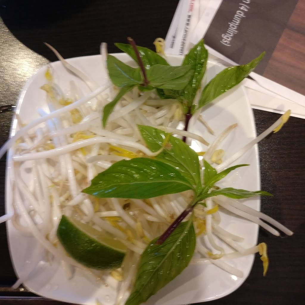 Pho Quinn Authentic Vietnamese Cuisine | restaurant | 5284 Hwy 7, Markham, ON L3P 1B9, Canada | 9052018819 OR +1 905-201-8819