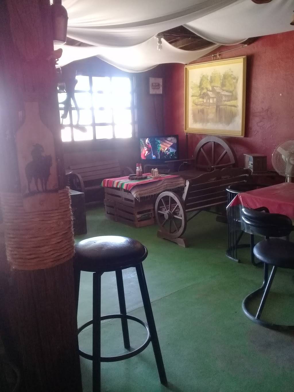 Clamatos Y Mariscos "El Carrizal" | restaurant | Tecate, Baja California, Mexico | 016651047905 OR +52 665 104 7905