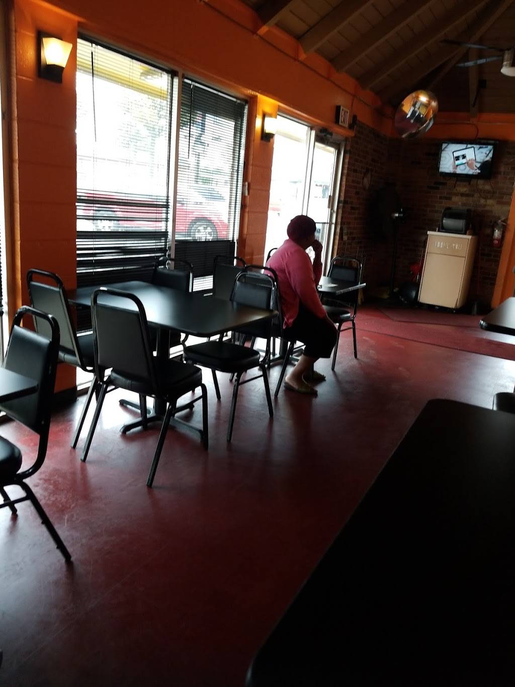 Crumpys Wings & More | meal takeaway | 4641 Mill Branch Rd, Memphis, TN 38116, USA | 9013963400 OR +1 901-396-3400