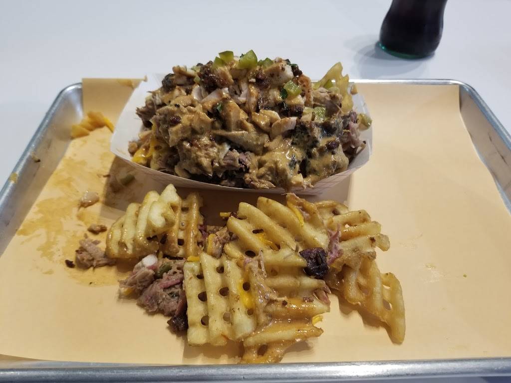 The SmoQue Pit | restaurant | 454 S Main St, Statesboro, GA 30458, USA | 9122599074 OR +1 912-259-9074