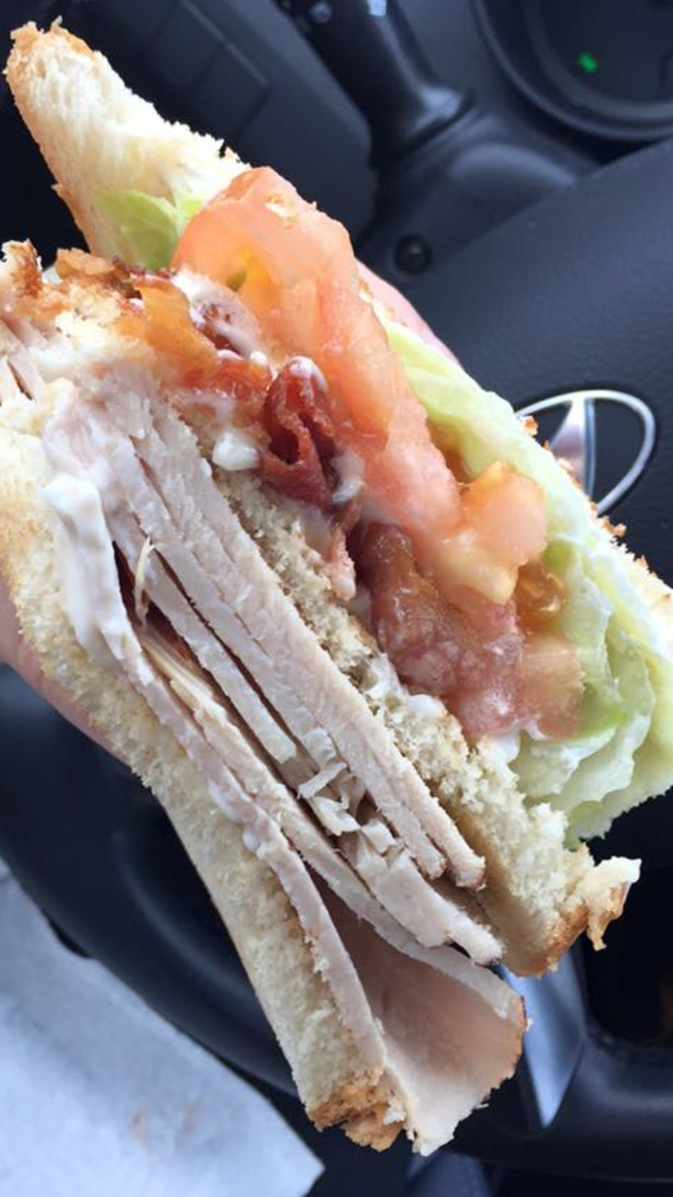 Supreme Pizza | restaurant | 147 Teaticket Hwy, Teaticket, MA 02536, USA | 5085482800 OR +1 508-548-2800