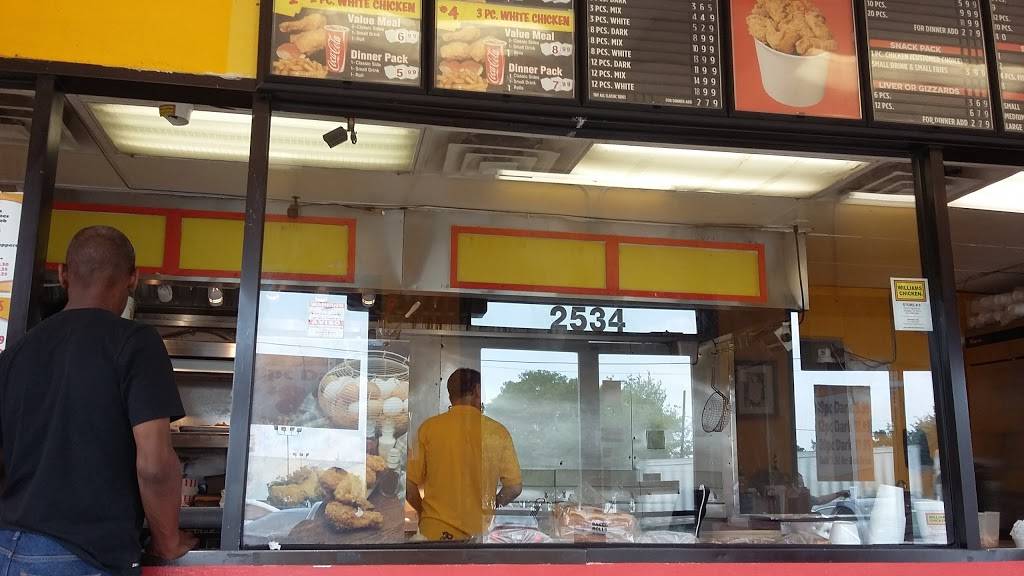 Williams Fried Chicken | restaurant | 2534 E Abram St, Arlington, TX 76010, USA | 8178615505 OR +1 817-861-5505