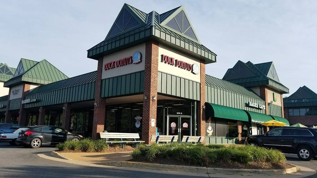 Duck Donuts | cafe | 300 Elden St A, Herndon, VA 20170, USA | 7037078496 OR +1 703-707-8496