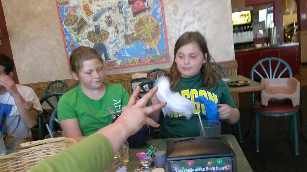 Round Table Pizza | meal delivery | 1516 CA-99, Gridley, CA 95948, USA | 5308468077 OR +1 530-846-8077