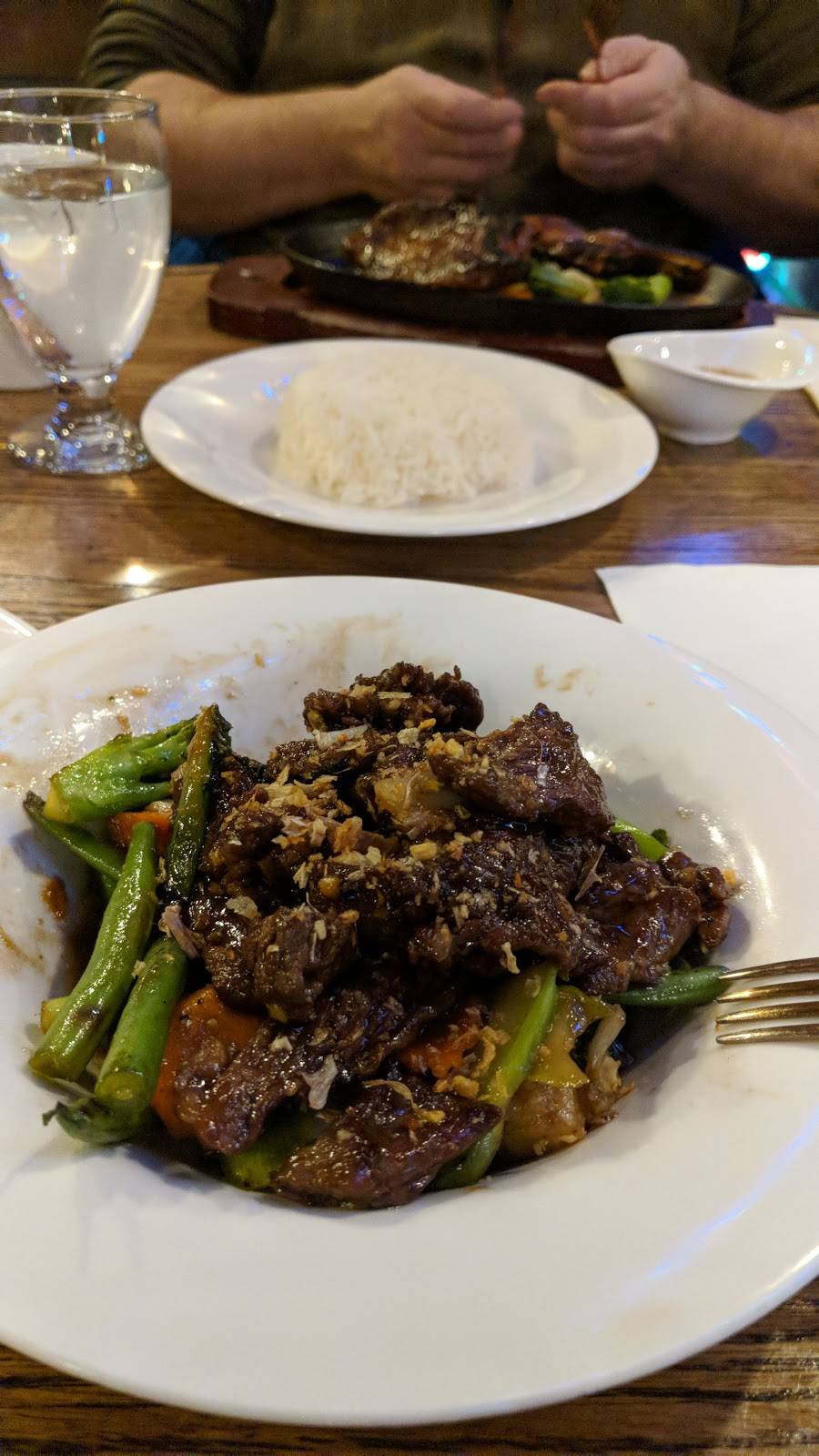 Zenith Thai Restaurant | restaurant | 7002 Fresh Pond Rd, Ridgewood, NY 11385, USA | 7184978899 OR +1 718-497-8899