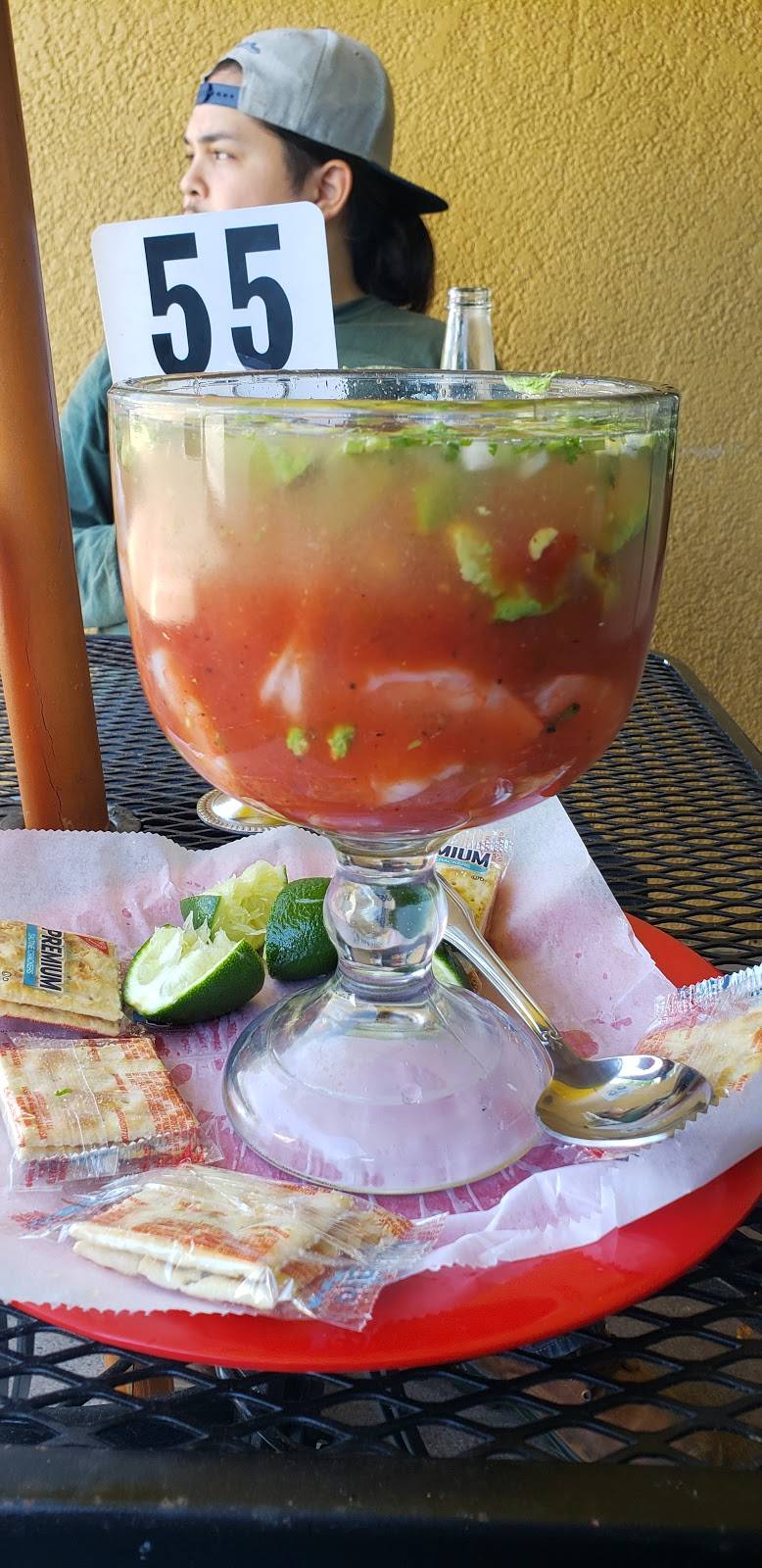 La Favorita Taqueria | restaurant | 3023 W Capitol Ave, West Sacramento, CA 95691, USA | 9163727232 OR +1 916-372-7232