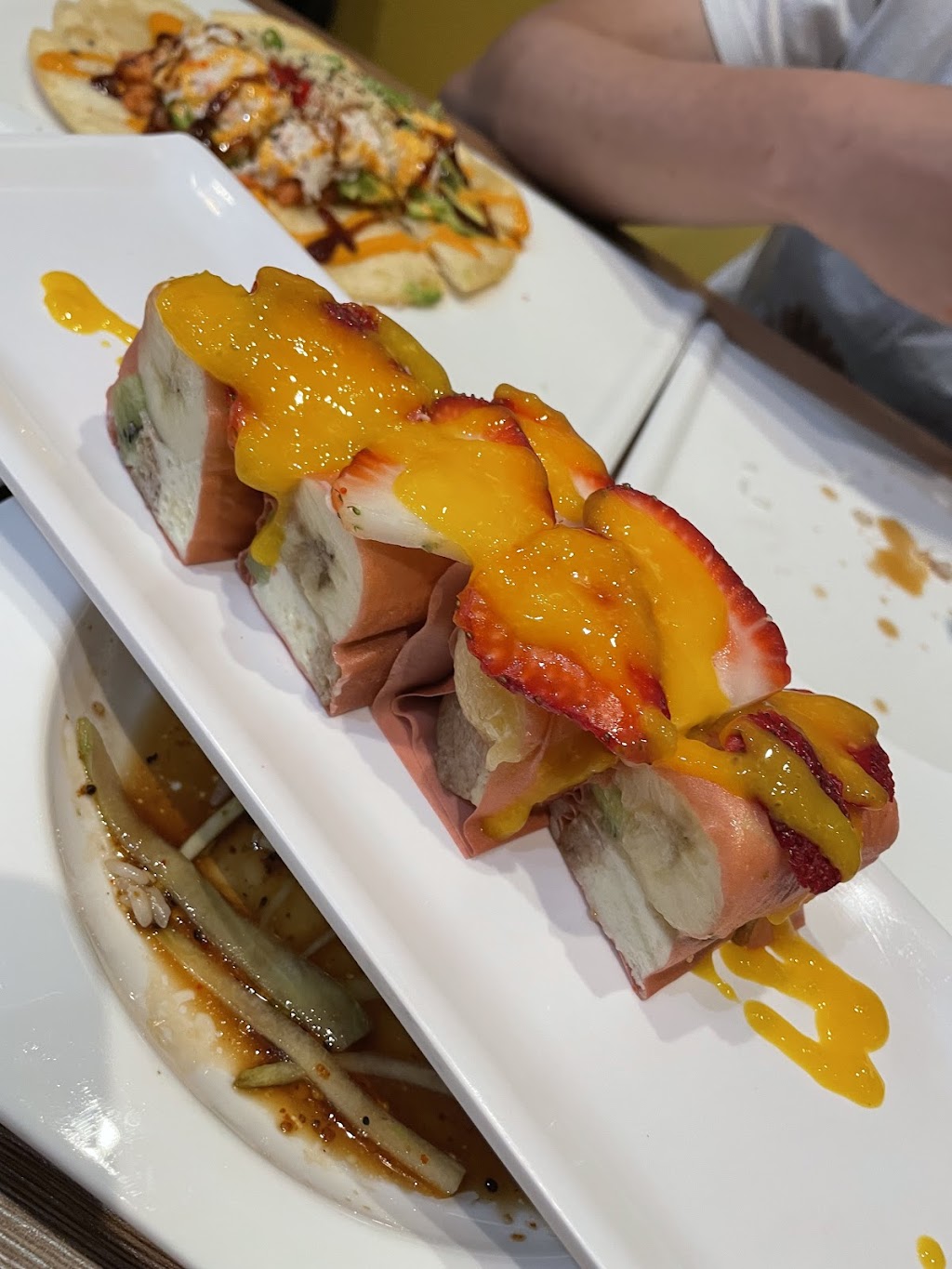 Gold Fish Asian Bistro & Sushi | restaurant | 5514 13400 S, Herriman, UT 84096, USA | 8012603500 OR +1 801-260-3500