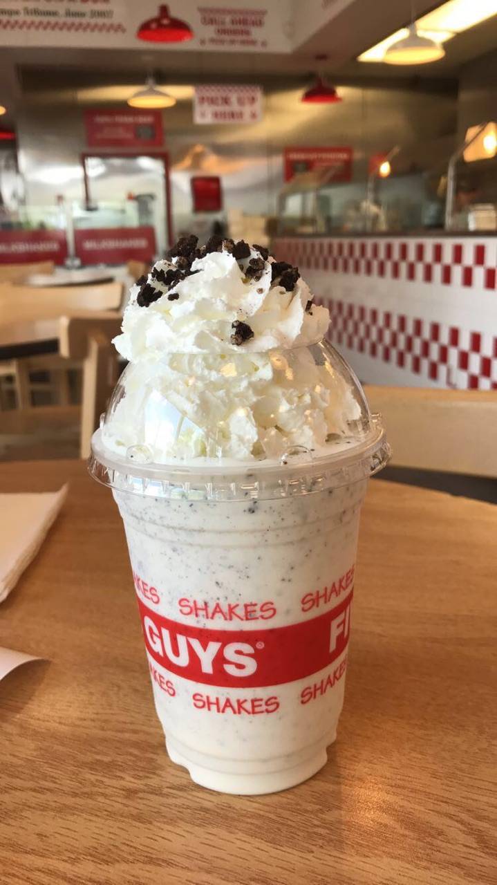 Five Guys | meal takeaway | 5566 E Broadway Blvd, Tucson, AZ 85711, USA | 5203231750 OR +1 520-323-1750